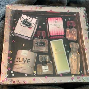 Victoria Secret gift set with 4 mini bottles bombshell tease love heavenly New